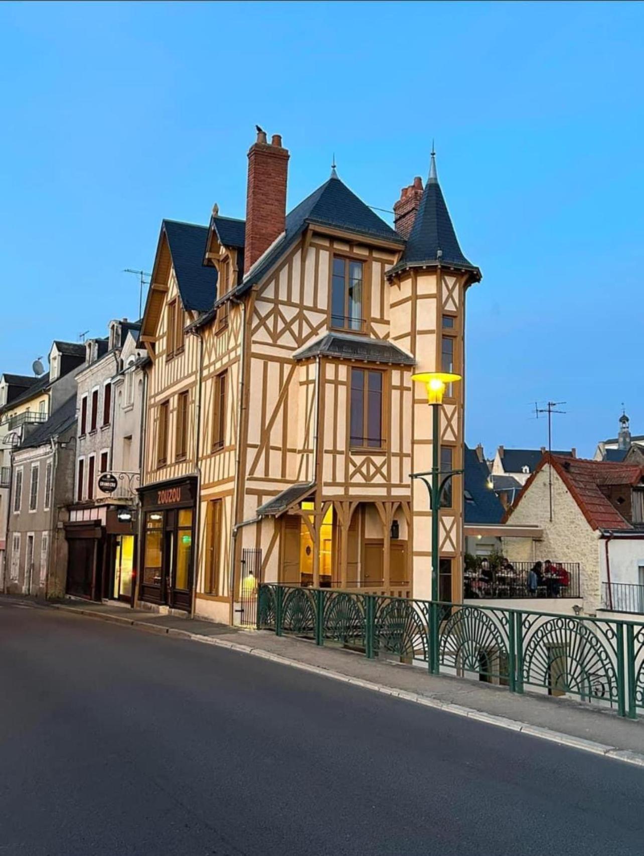 Logis Hotel La Maison A Pan De Bois วีเยร์ซง ภายนอก รูปภาพ